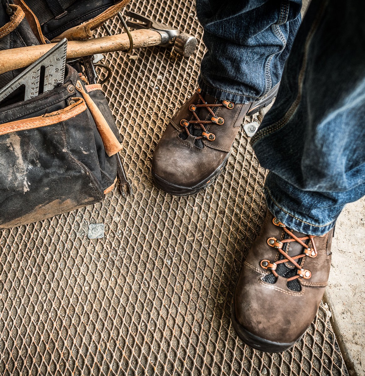 Vicious 4.5" Brown/Orange Composite Toe (NMT)