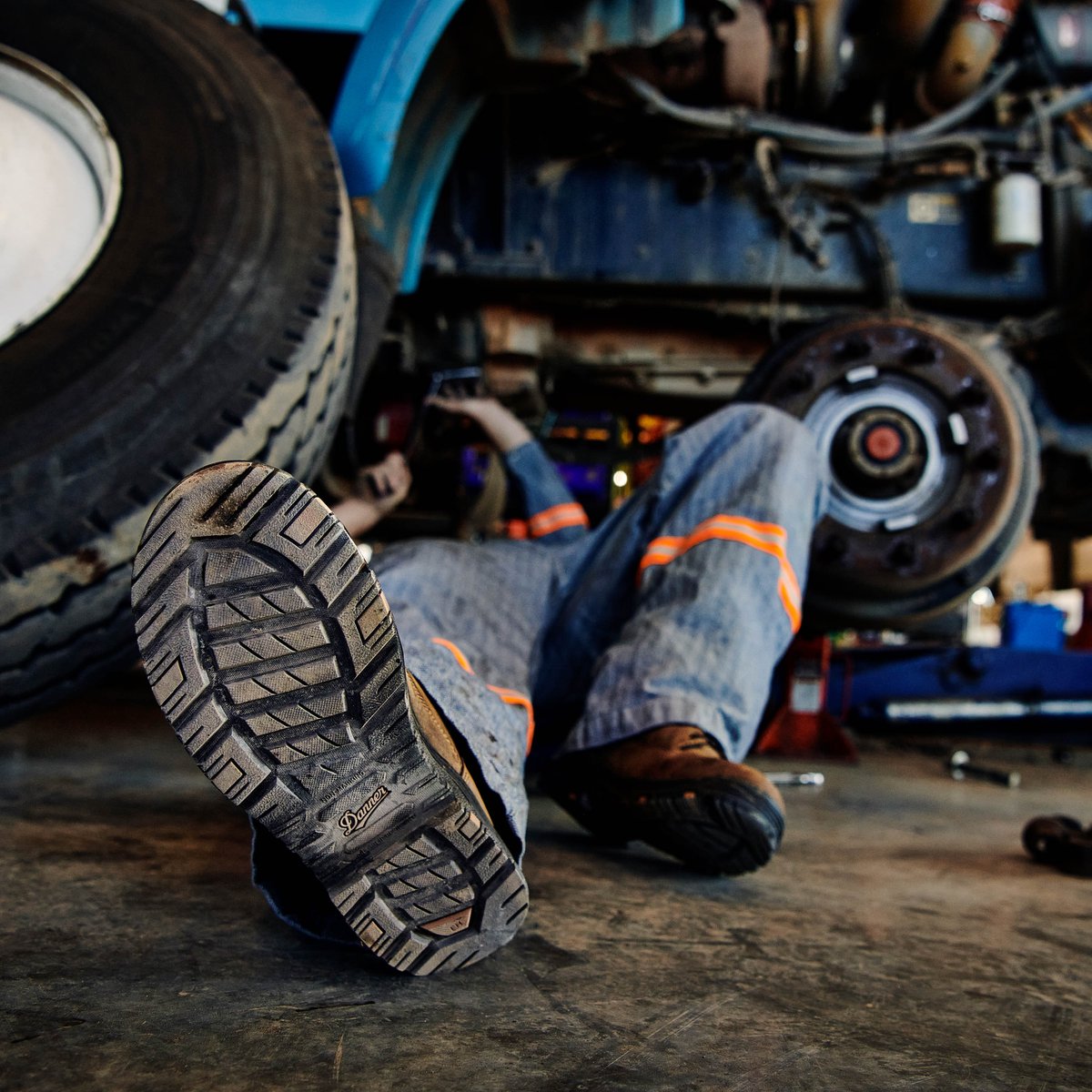 Caliper 6" Brown Aluminum Toe