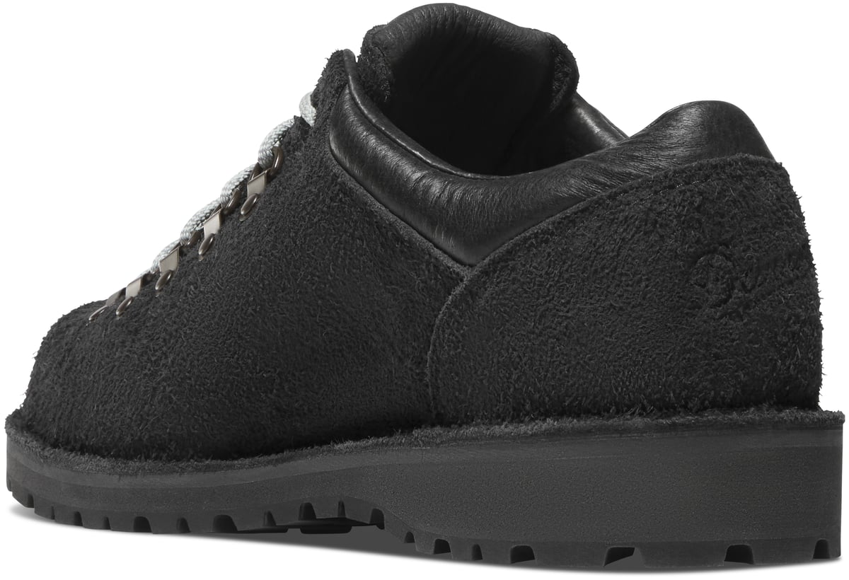 Trail Field Jet Black