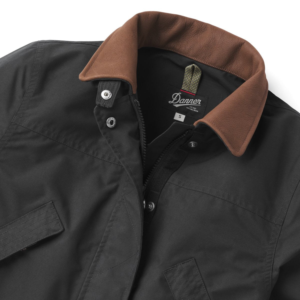 Woodsman GTX Jacket Black