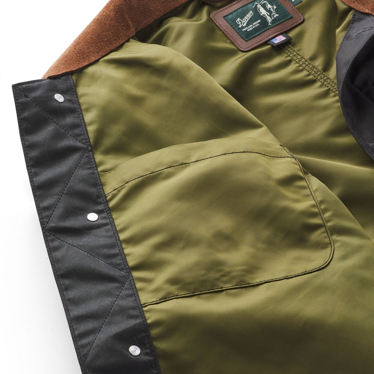Shipyard Waxed Canvas Jacket  Black/Bison