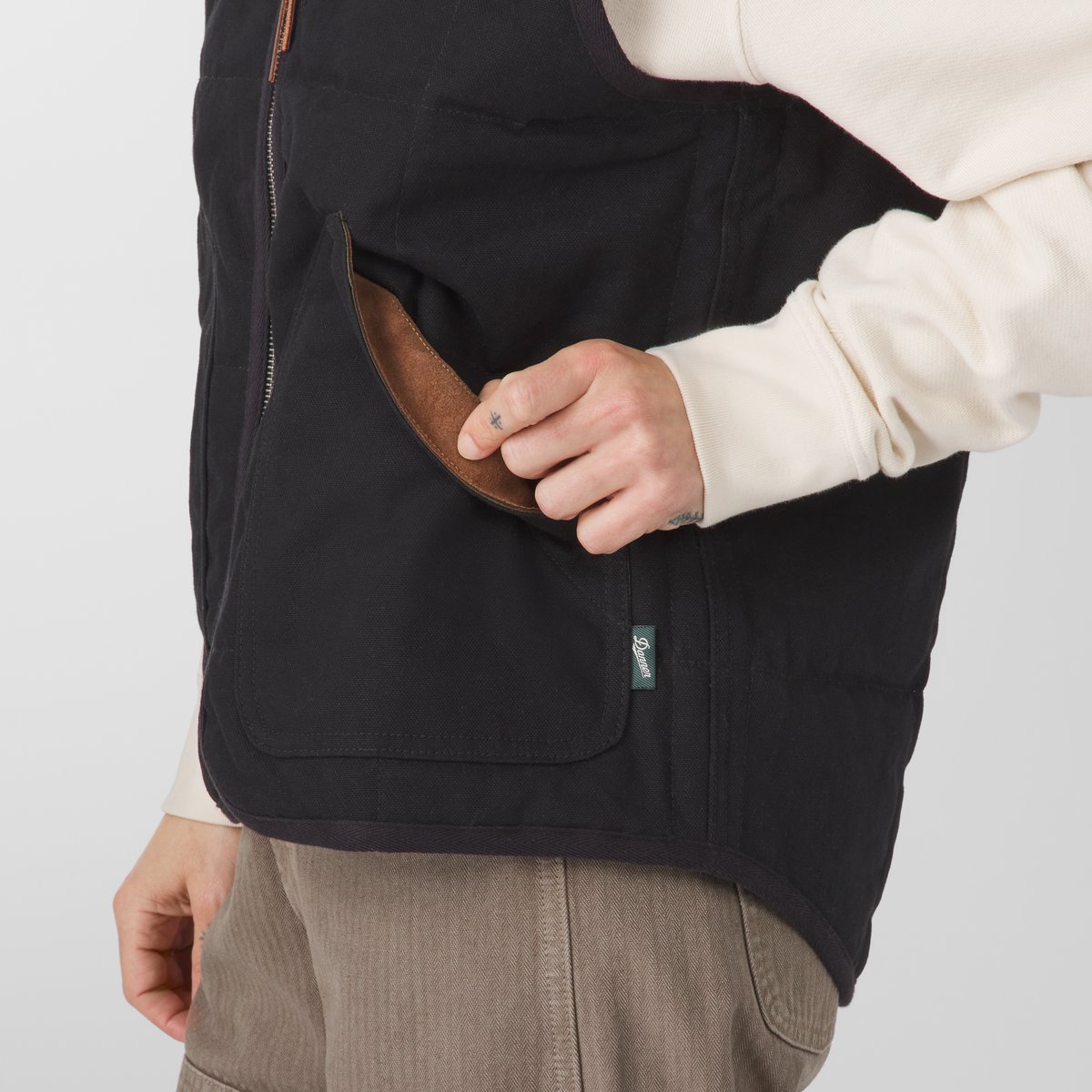 Oxbow Primaloft Vest  Black/Olive