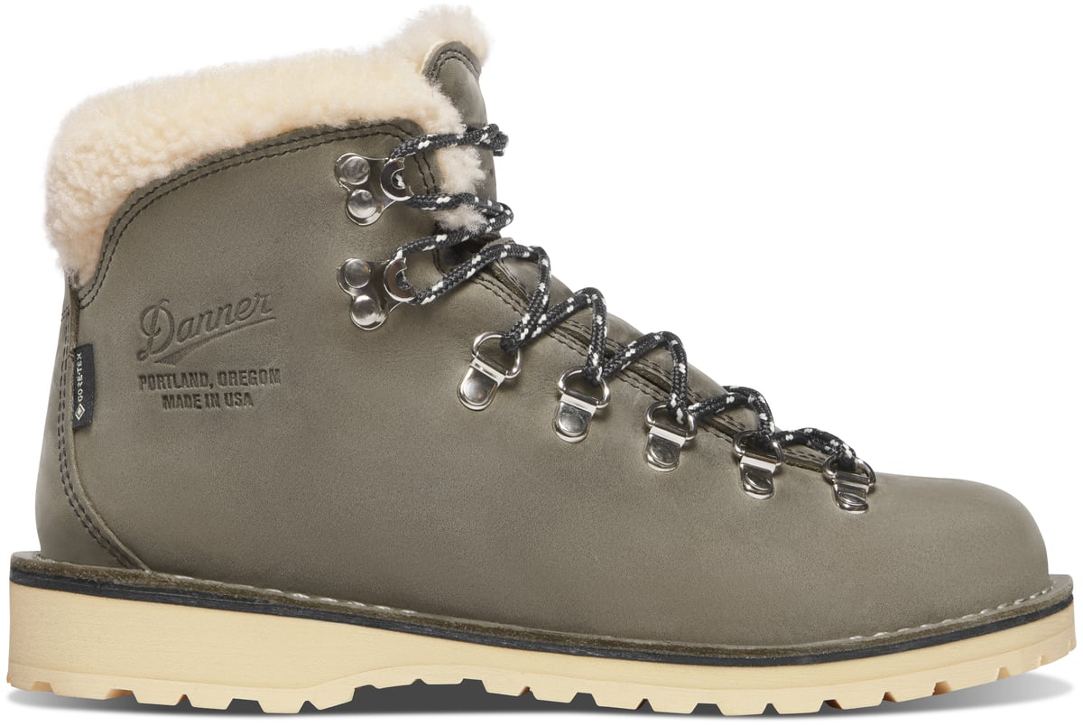 Mountain Pass Shearling Bracken 200G