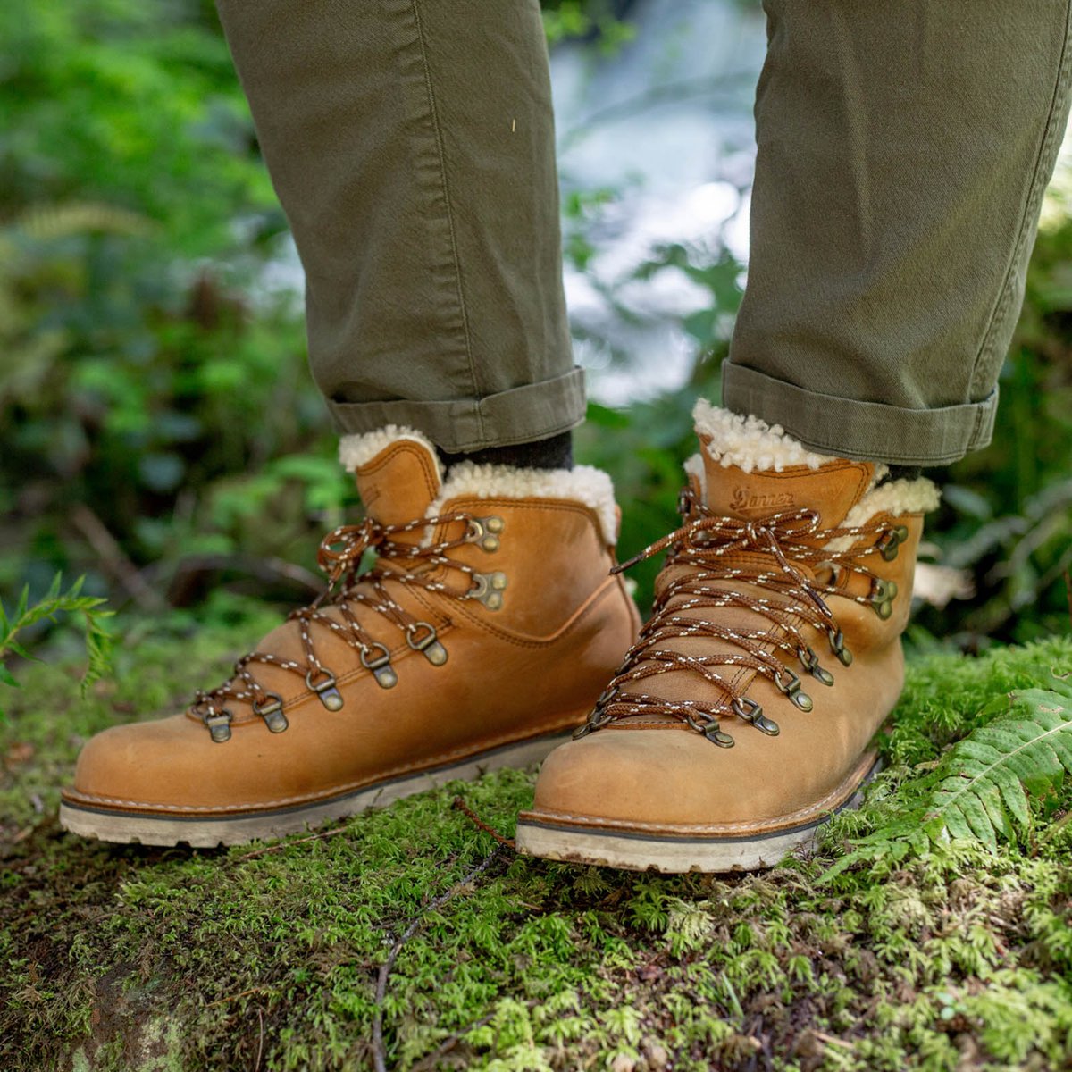 Mountain Pass Shearling Sierra 200G