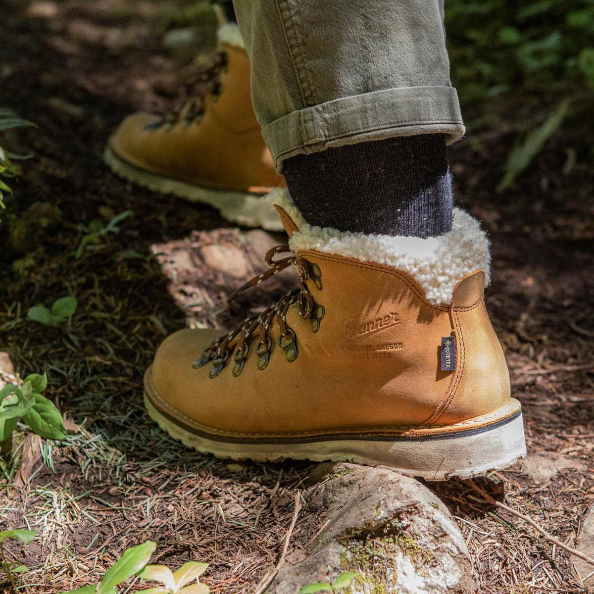 Mountain Pass Shearling Sierra 200G
