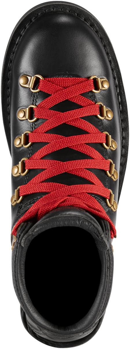 Mountain Pass Black